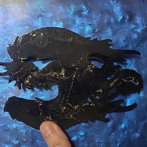 Epoxy Resin Art Dragon Piece - Picture 2 of 2